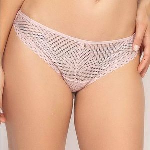 ANTIGEL C37 TRESSAGE GRAPHIC THONG XL, EW WITH TAGS